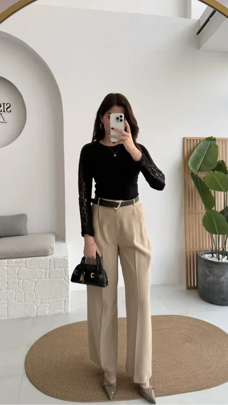 بنطلون قماش مع حزام جلد