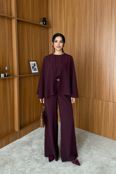 طقم بنطلون مع قميص كاب