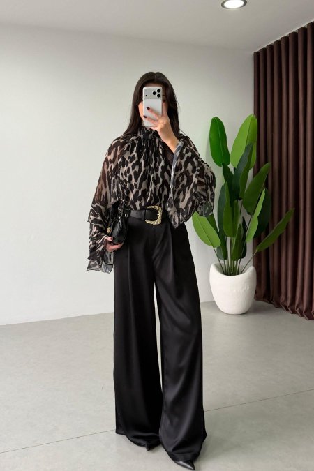 طقم شيفون مع بنطلون ستان