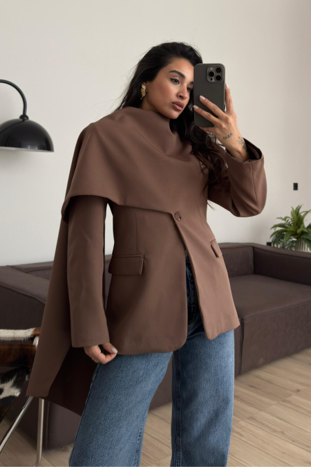 بليزر مع سكارف