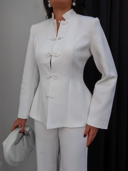 طقم بليزر مع بنطلون