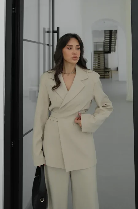 طقم بليزر و بنطلون